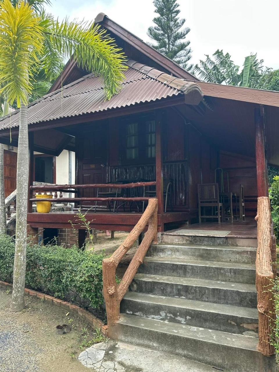 Buddha Raksa Thong Nai Pan Yai Exterior foto