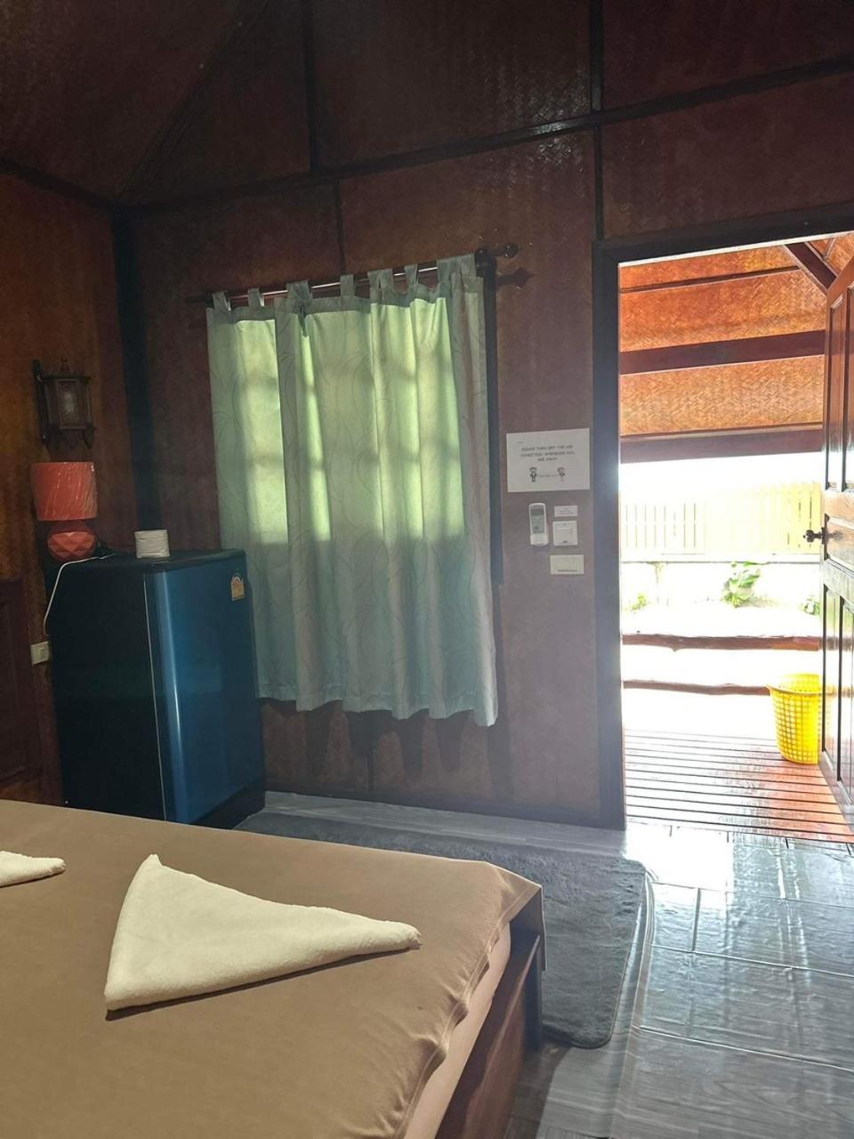 Buddha Raksa Thong Nai Pan Yai Exterior foto