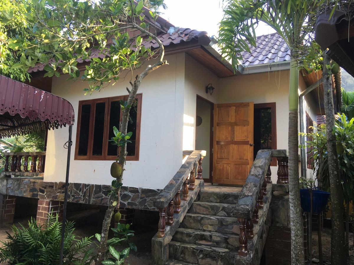 Buddha Raksa Thong Nai Pan Yai Exterior foto